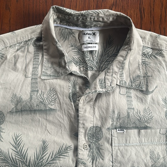 Hurley Mens Hawaiian Palm Tree & Pineapple Short Sleeve Button Up Shirt Size XL - Picture 2 of 7
